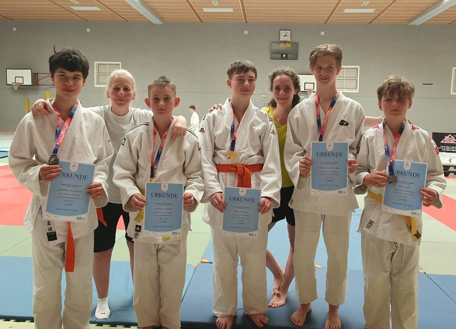 Kreis-,Kinder- und Jugendspiele